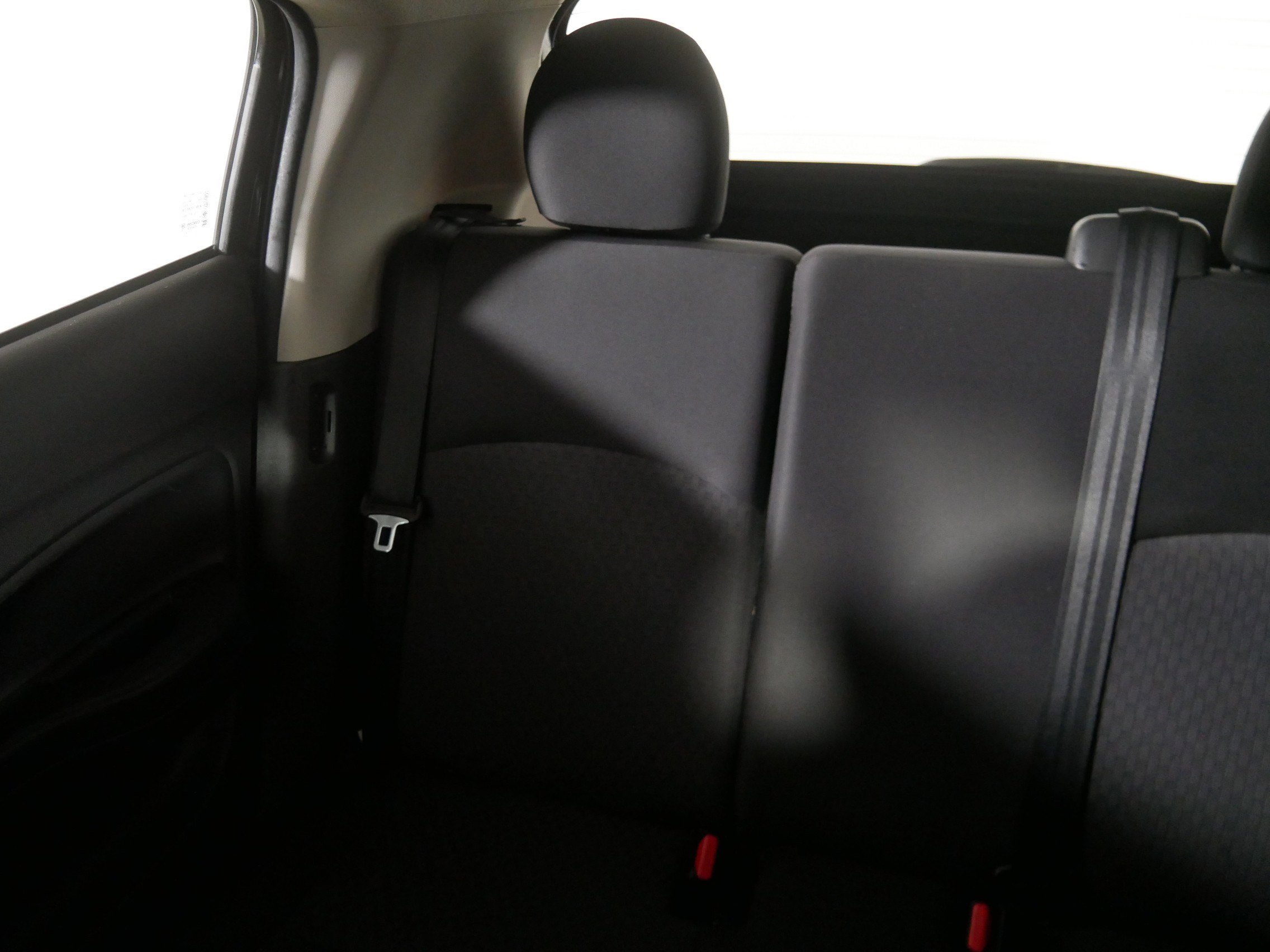 2017 Mitsubishi Mirage ES photo 12