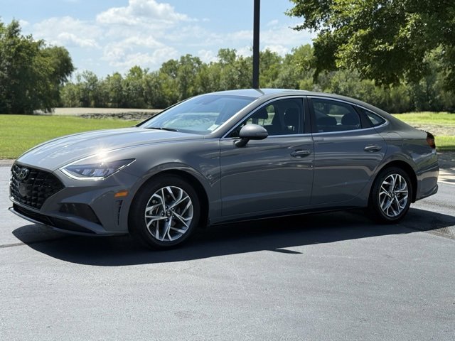 2022 Hyundai Sonata SEL photo 3