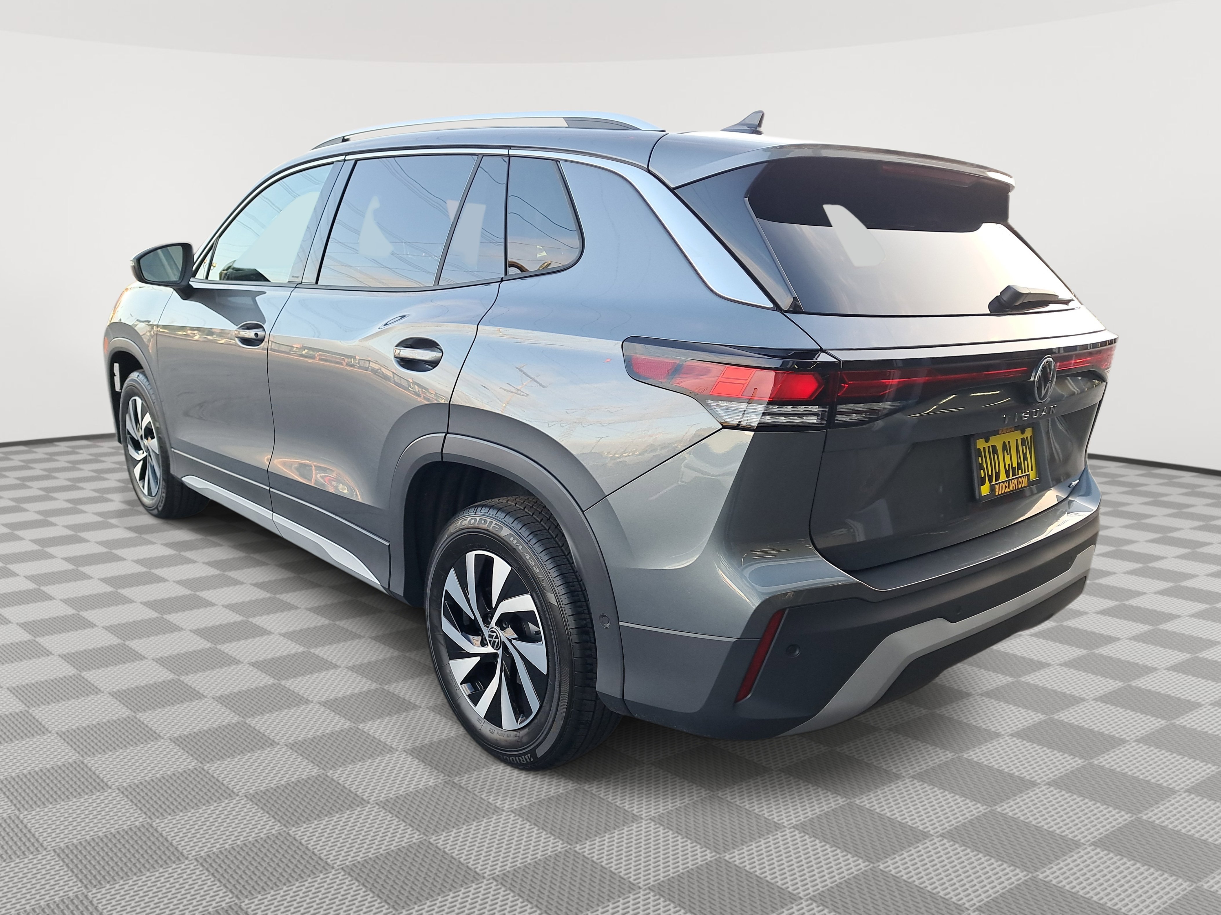 2025 Volkswagen Tiguan S photo 4