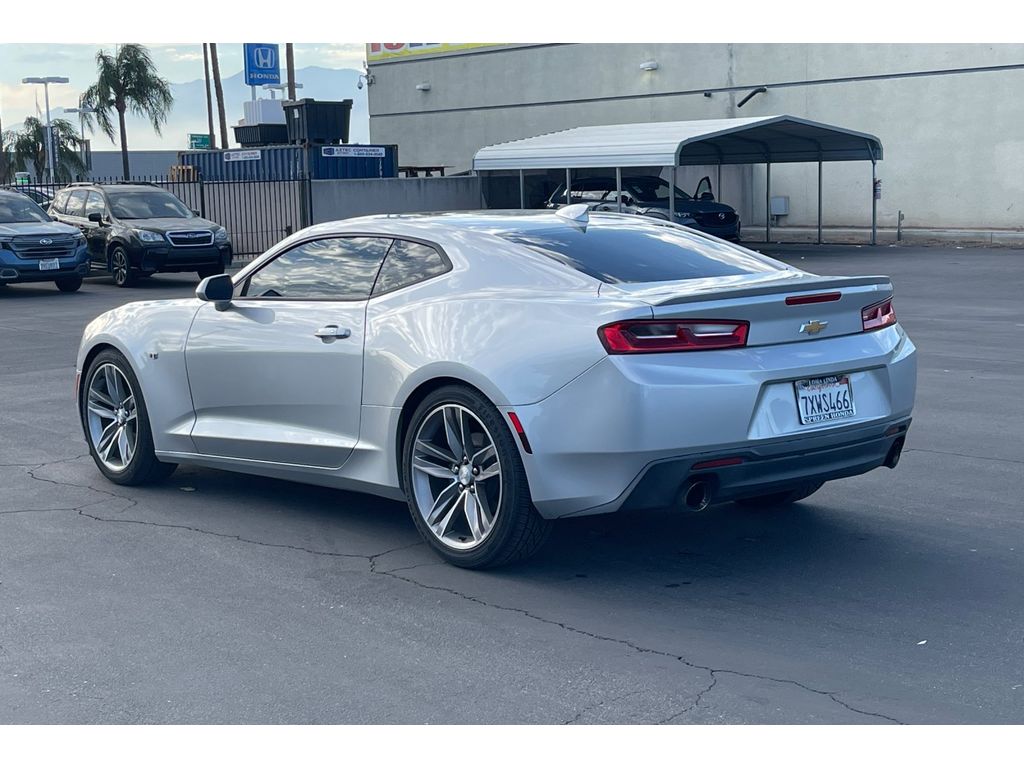 2017 Chevrolet Camaro 1LT photo 3