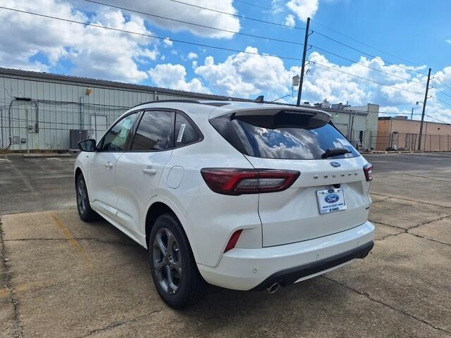 2024 Ford Escape ST-Line photo 3