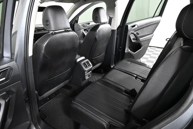 2023 Volkswagen Tiguan SE photo 12