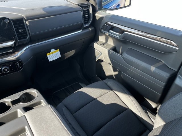 2026 Chevrolet Silverado 1500 LT photo 15