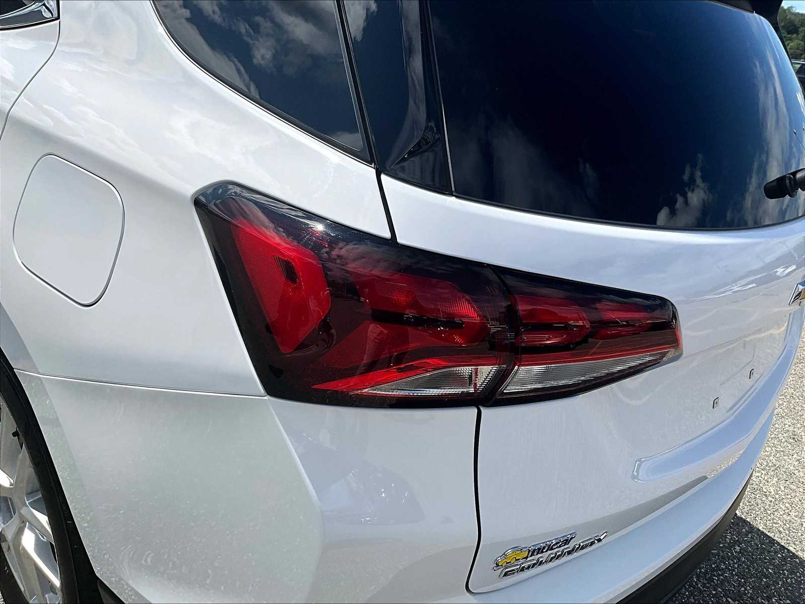 2022 Chevrolet Equinox LT photo 32