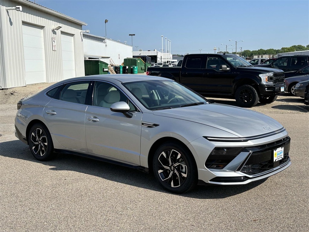 2024 Hyundai Sonata SEL photo 4
