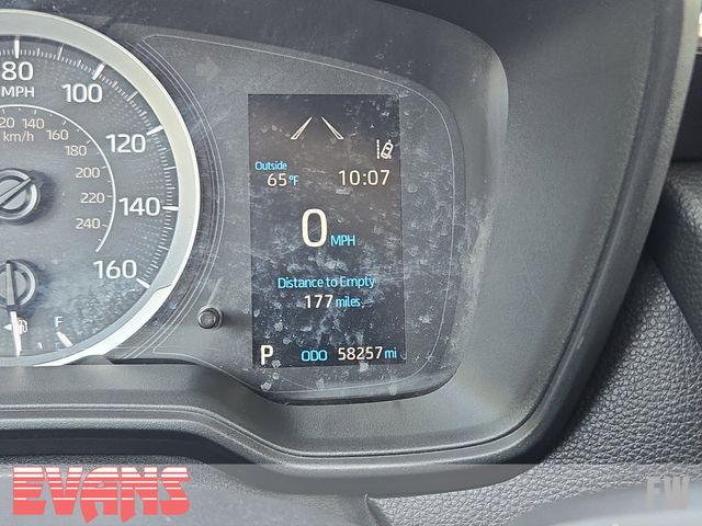 2022 Toyota Corolla LE photo 3