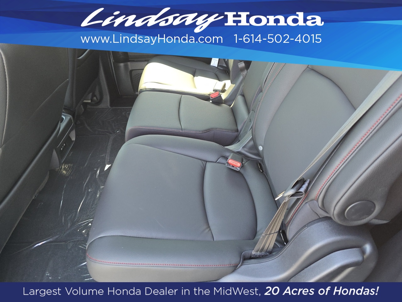 2026 Honda Odyssey photo 2
