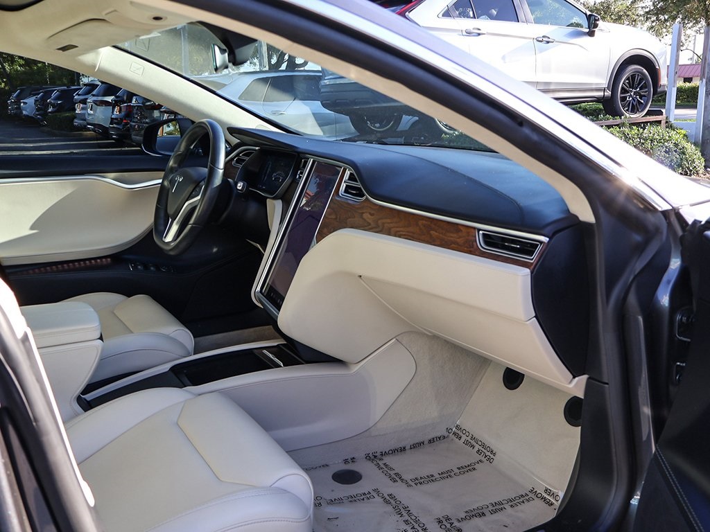 2018 Tesla Model S 75D photo 28