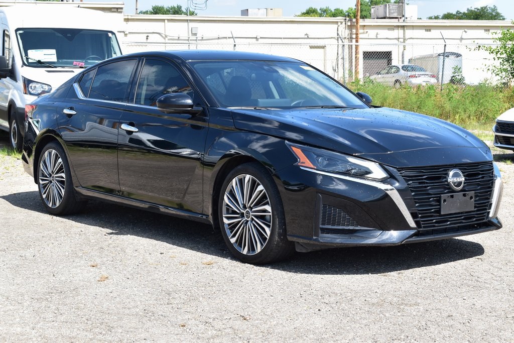 2023 Nissan Altima 2.5 SL photo 3