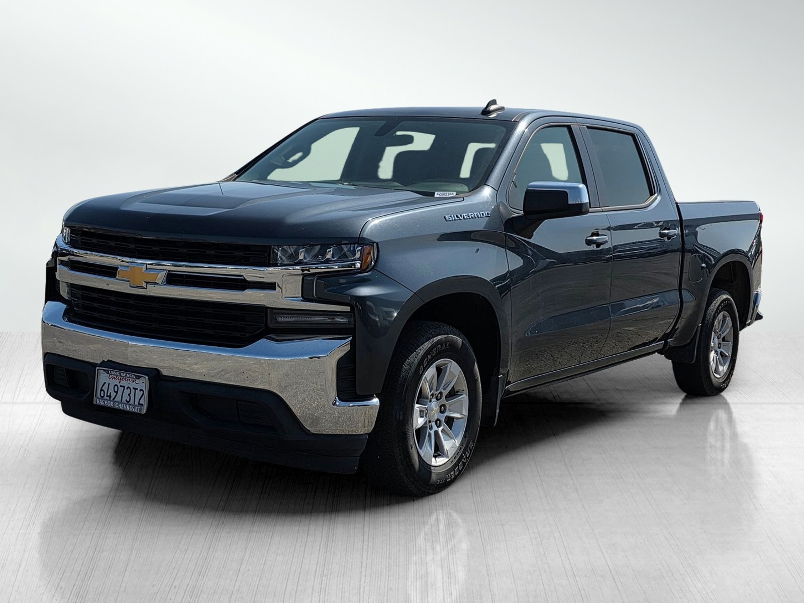 2019 Chevrolet Silverado 1500 LT photo 3