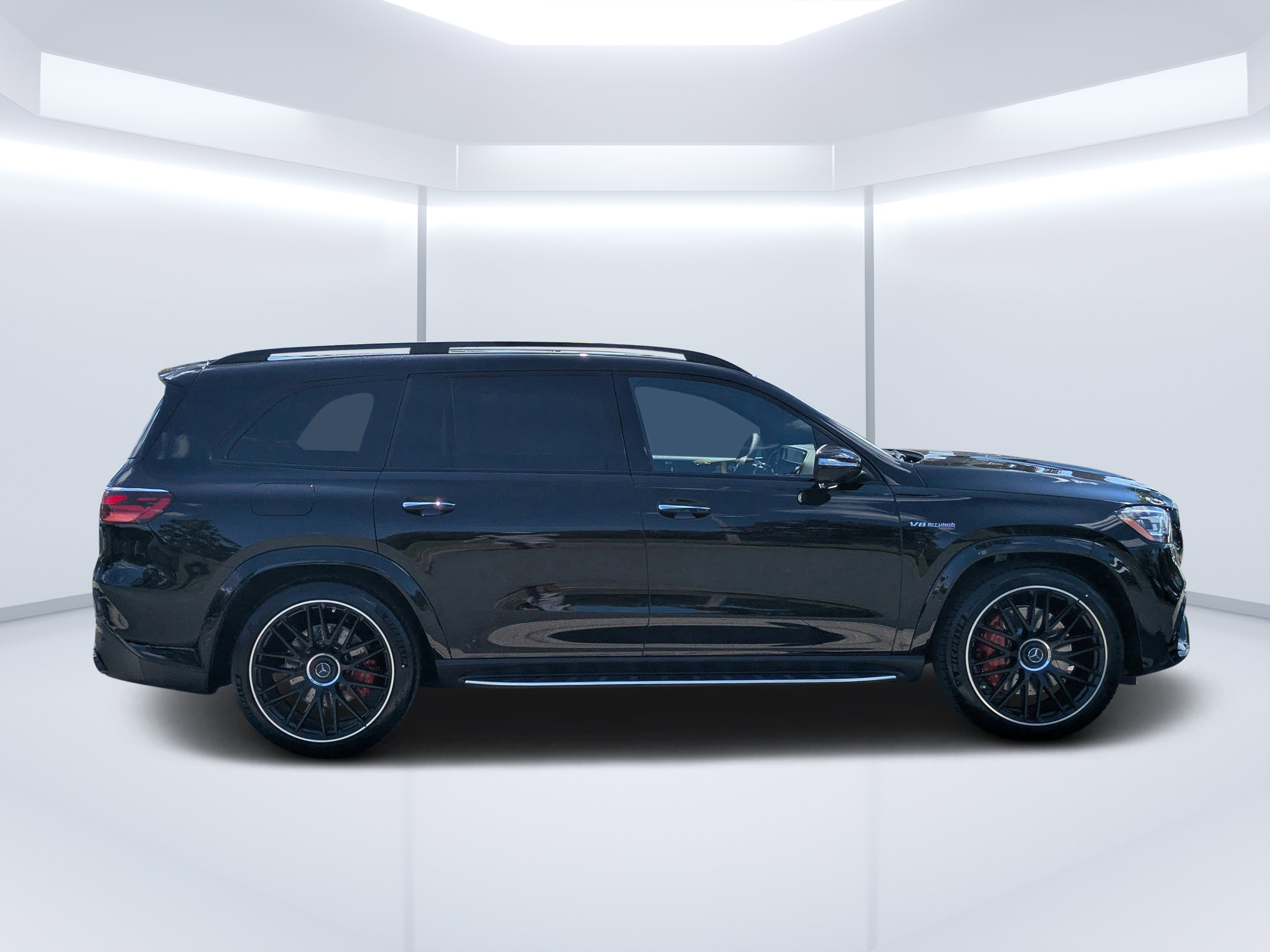 2026 Mercedes Benz GLS AMG 63 4MATIC photo 2