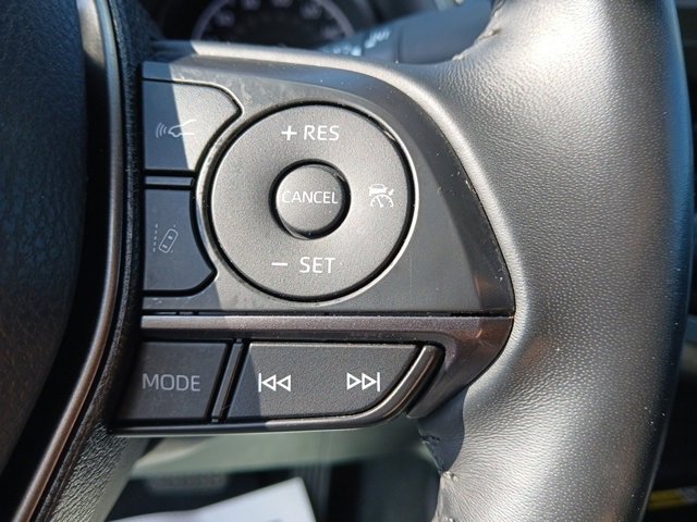 2024 Toyota Camry Hybrid SE photo 14