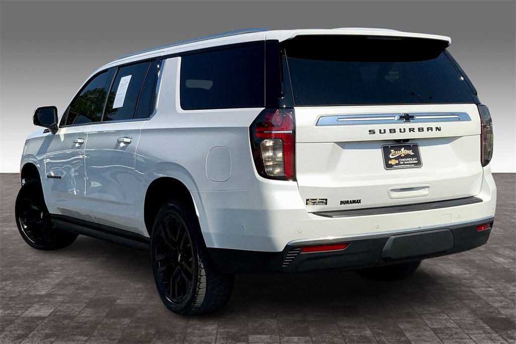 2023 Chevrolet Suburban High Country photo 11