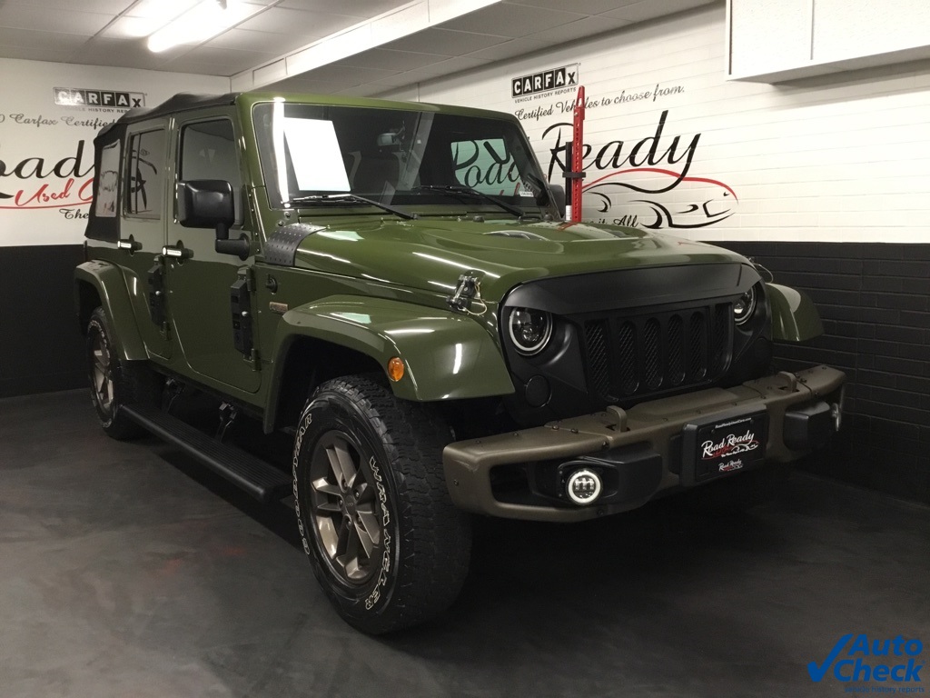 2016 Jeep Wrangler Unlimited Sahara photo 3
