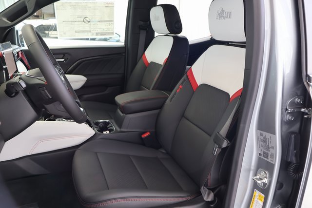 2024 Gmc Canyon AT4X photo 12