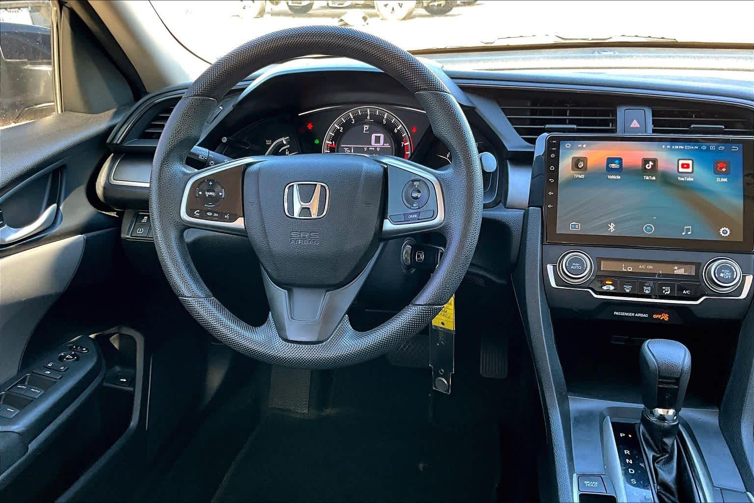 2016 Honda Civic LX photo 4