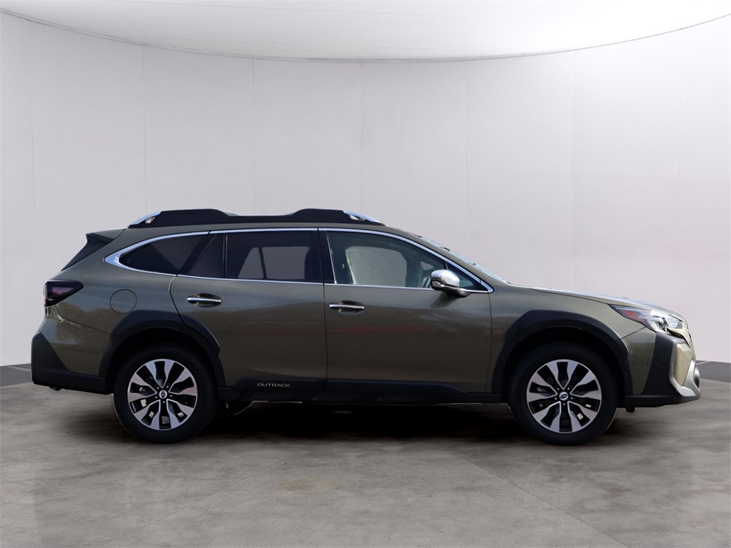 2024 Subaru Outback Touring XT photo 2