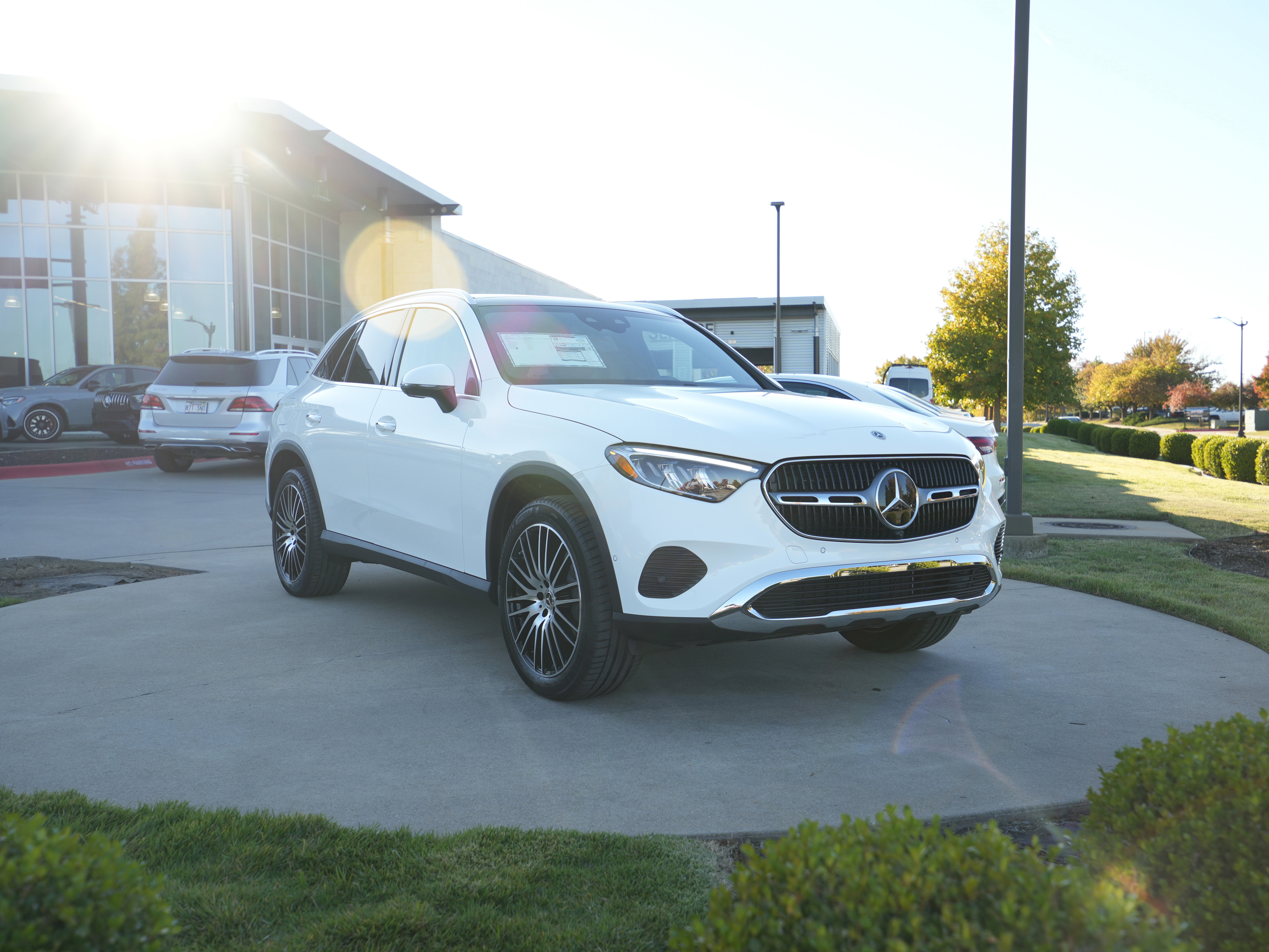 2026 Mercedes-Benz GLC Base's photo