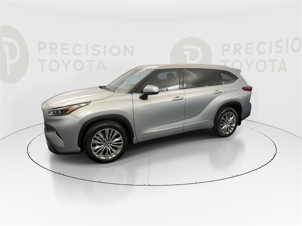 2022 Toyota Highlander Hybrid Platinum photo 8