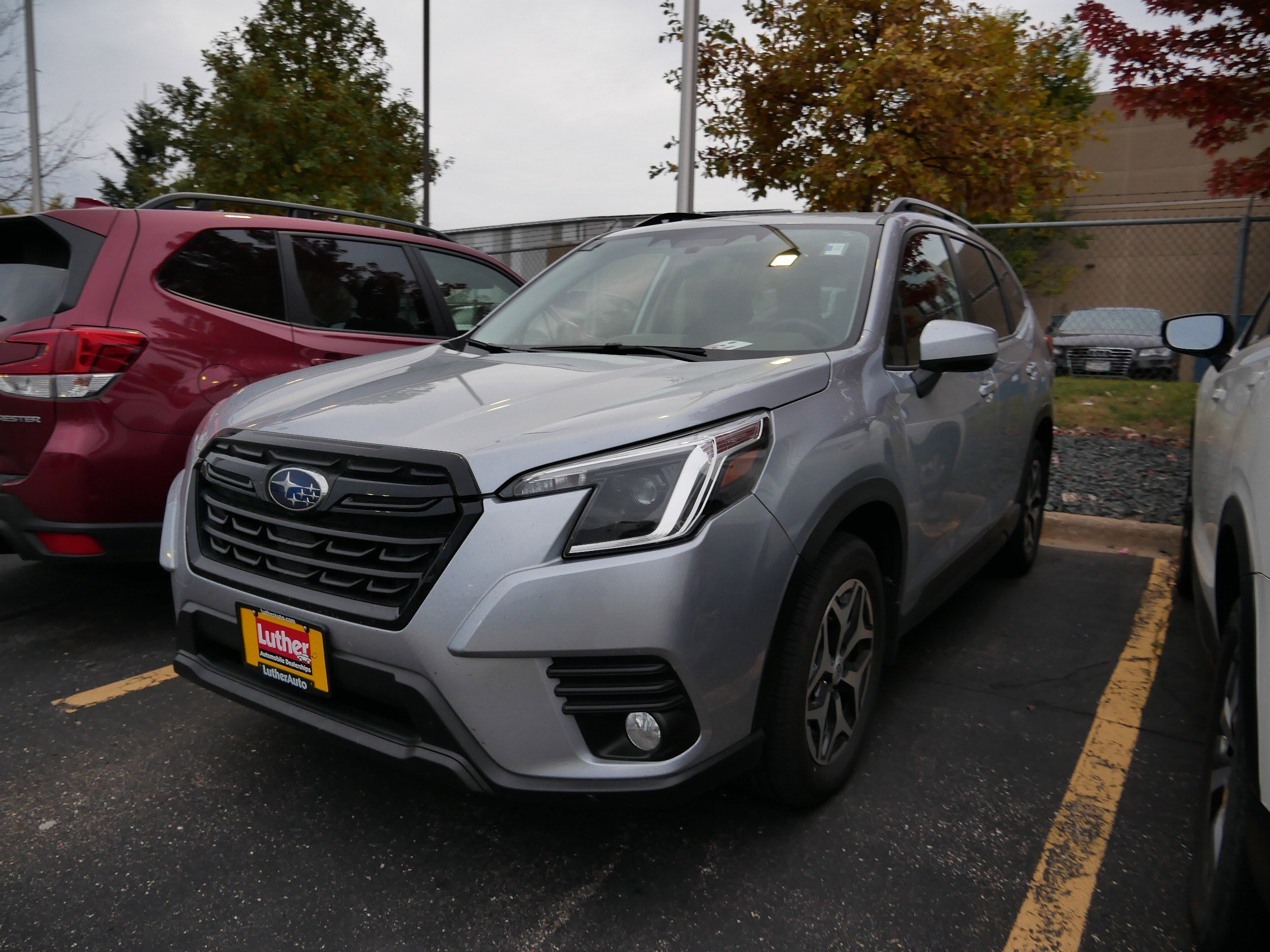 2023 Subaru Forester Premium photo 2