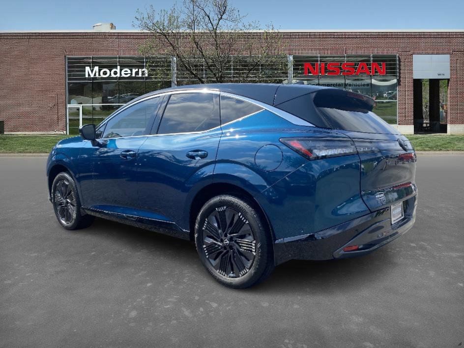 2025 Nissan Murano Platinum photo 2