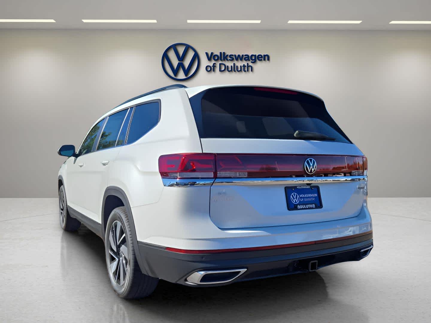 2026 Volkswagen Atlas SE Technology photo 3