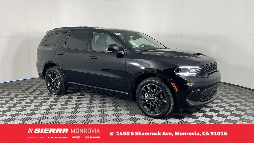 New 2025 Diamond Black Clear-Coat Exterior Paint Dodge R/T Plus image 1