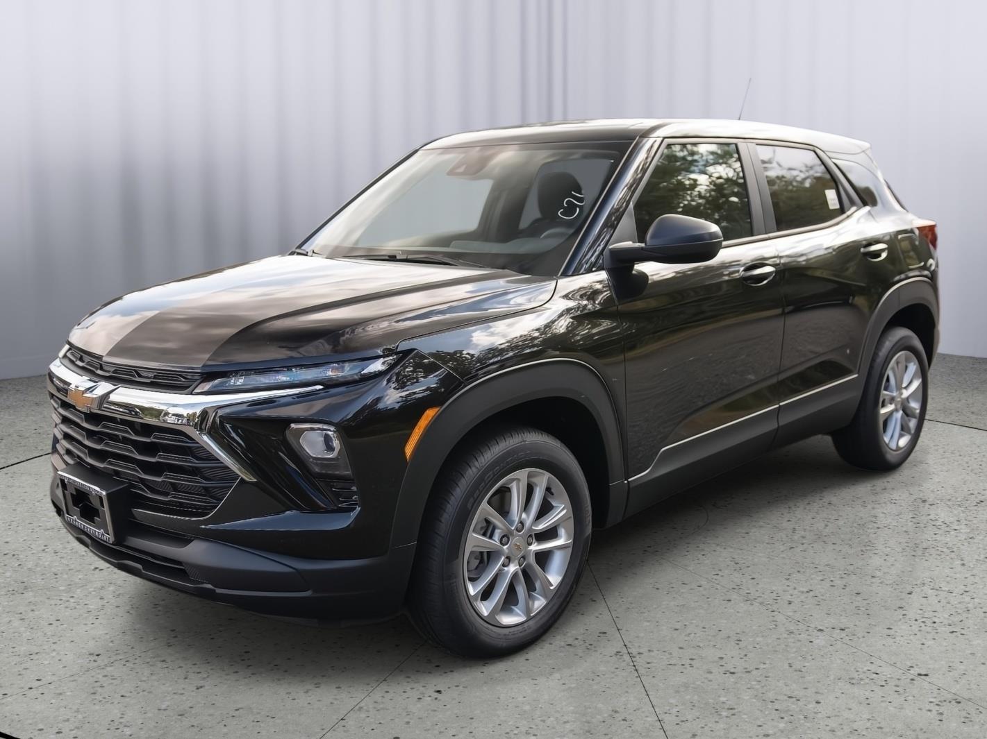 2026 Chevrolet Trailblazer LS photo 3