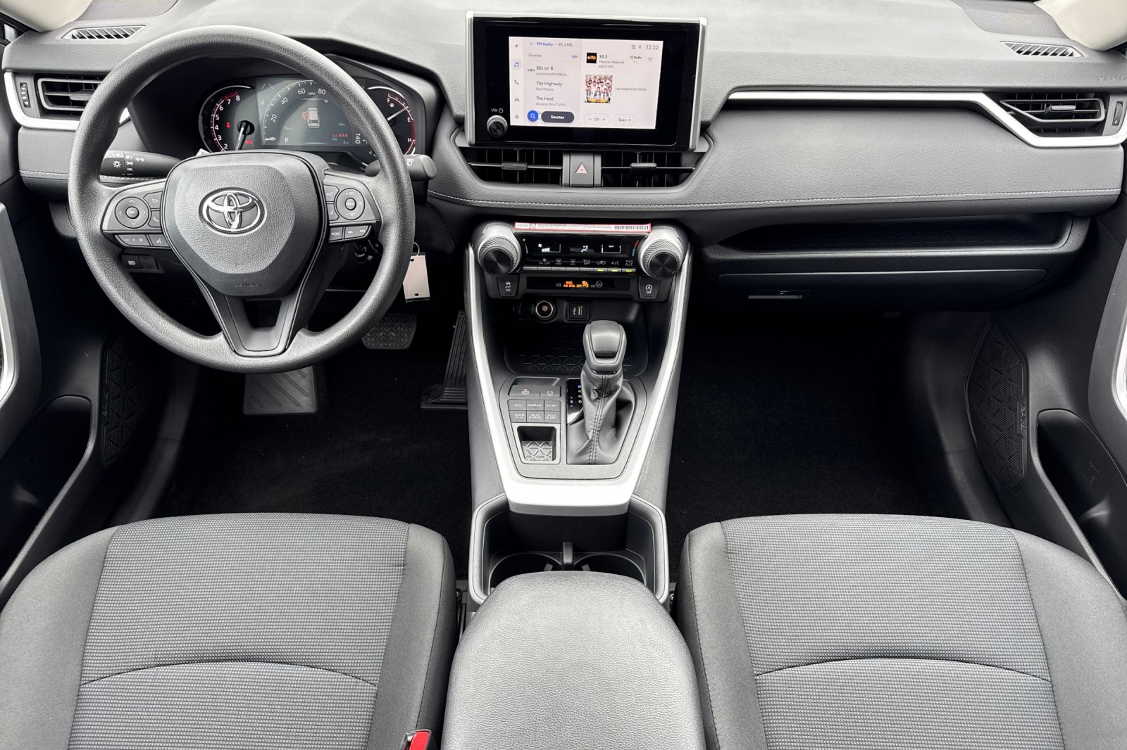 2025 Toyota RAV4 LE photo 2