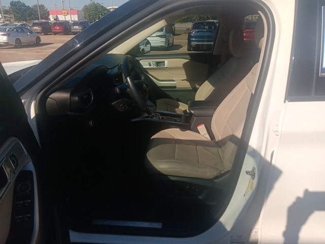 2021 Ford Explorer Limited photo 21