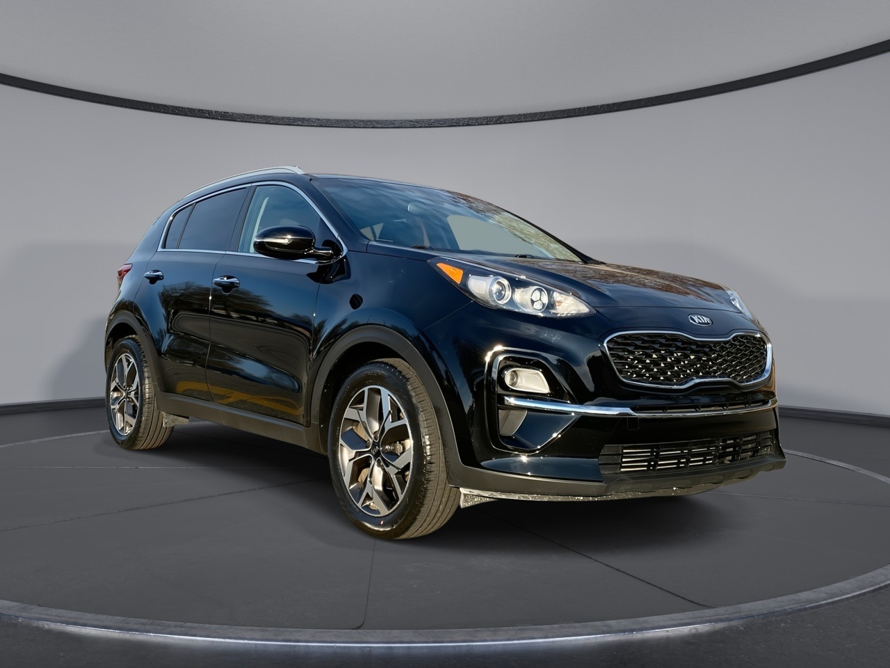 2021 Kia Sportage EX's photo