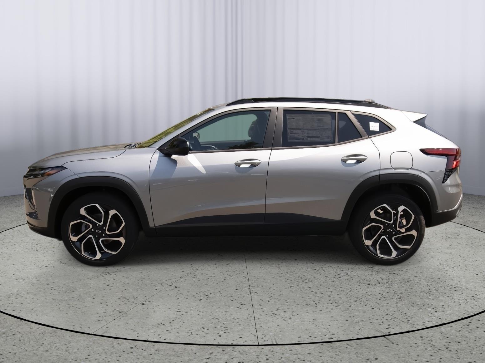 2025 Chevrolet Trax photo 4