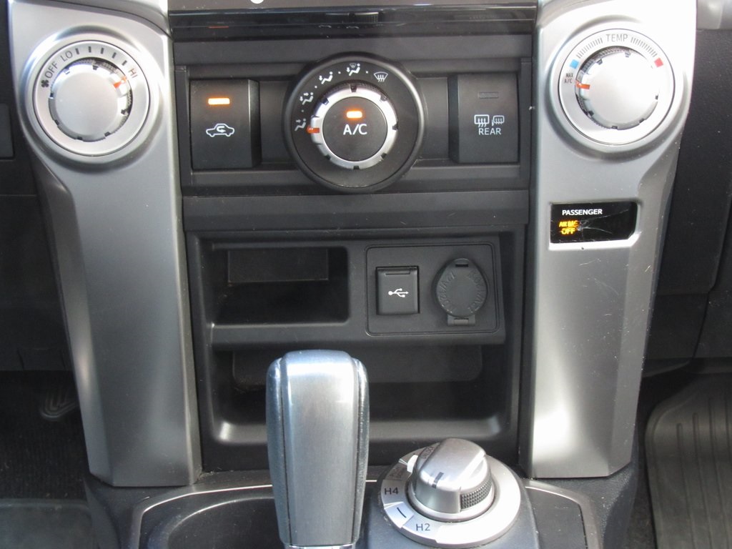 2020 Toyota 4Runner SR5 photo 27