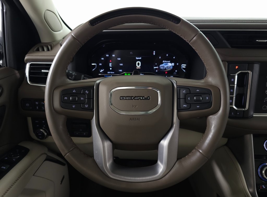 2023 GMC YUKON - Image 18