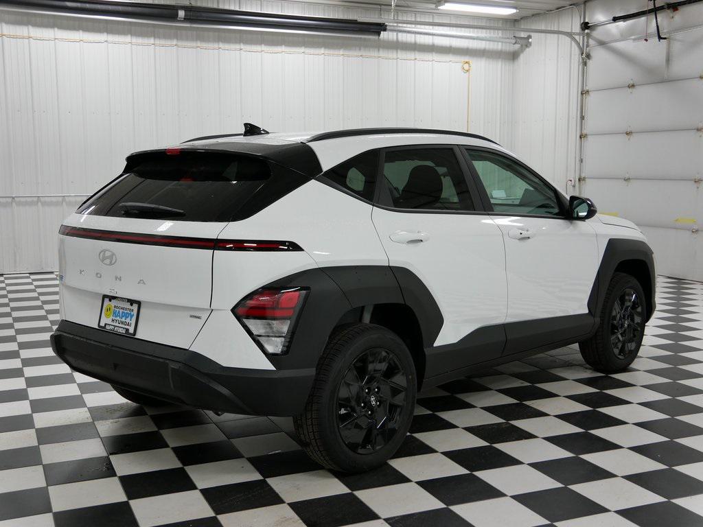 2026 Hyundai Kona SEL photo 2