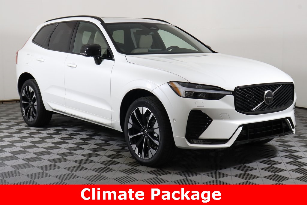 2026 Volvo XC60 Plus's photo