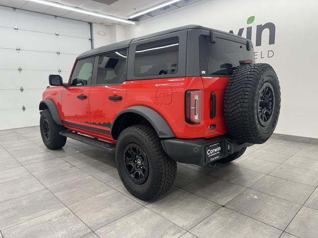 2023 Ford Bronco Wildtrak photo 2