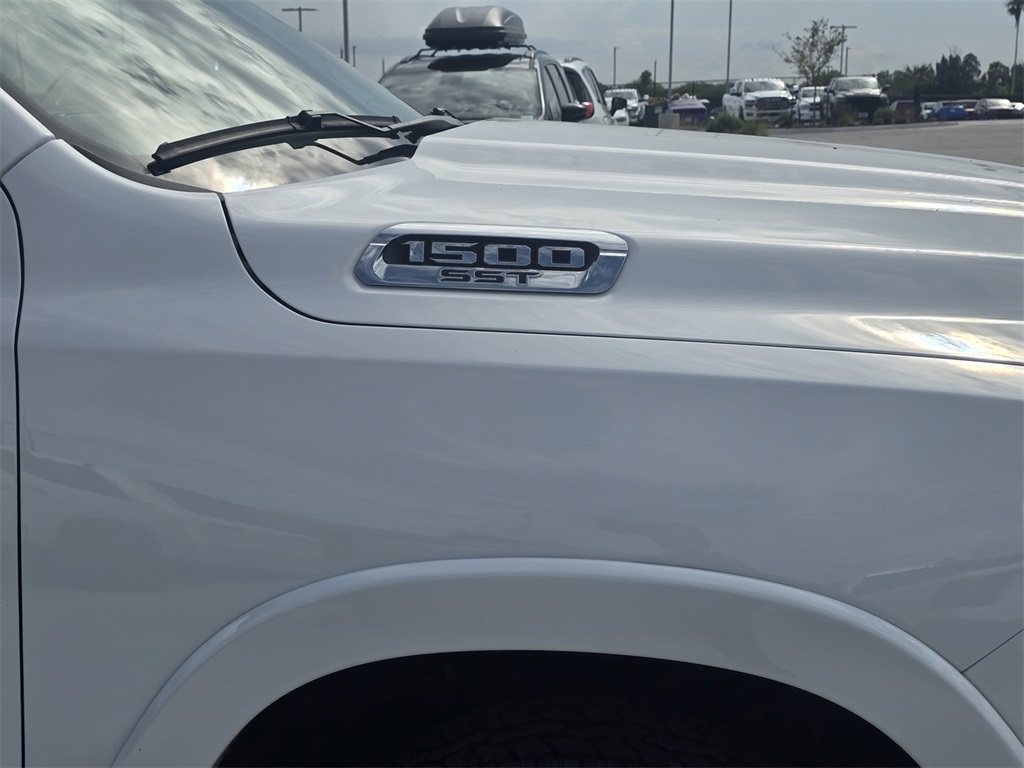 2025 Ram 1500 Laramie photo 11