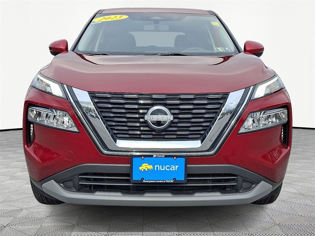 2023 Nissan Rogue SV photo 2