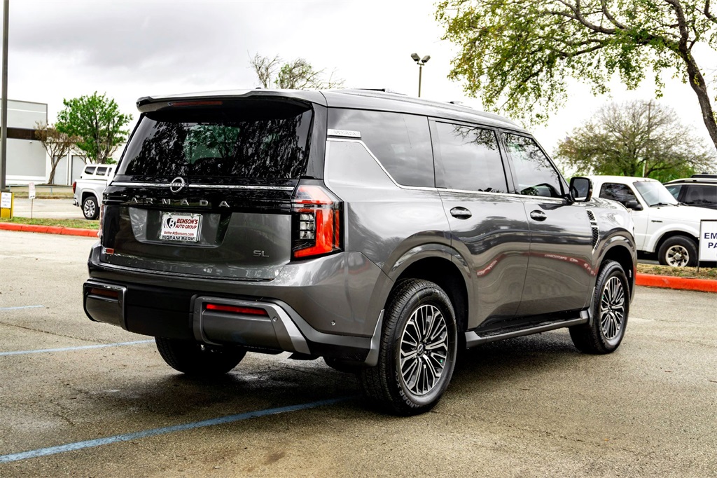 2026 Nissan Armada SL photo 3