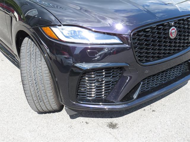 2023 Jaguar F-PACE SVR photo 26