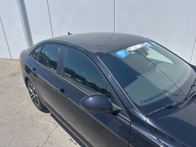 2025 Volkswagen Jetta 1.5T Sport photo 4