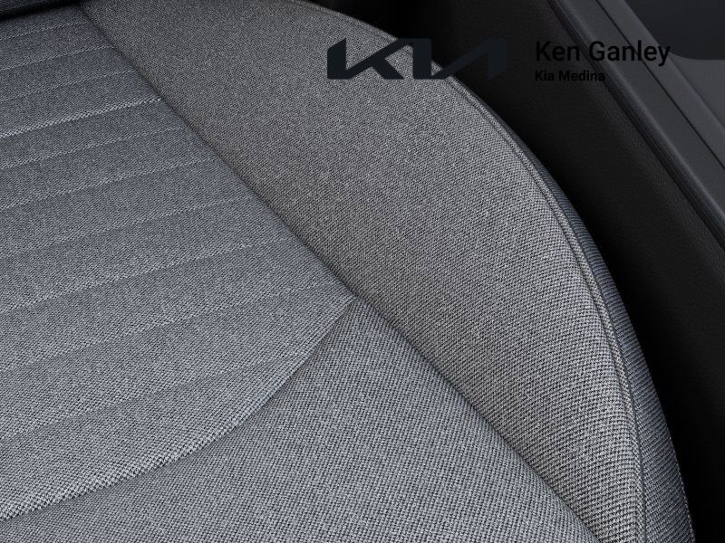 2025 Kia K4 EX photo 23