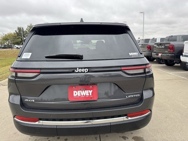 2025 Jeep Grand Cherokee Limited photo 3