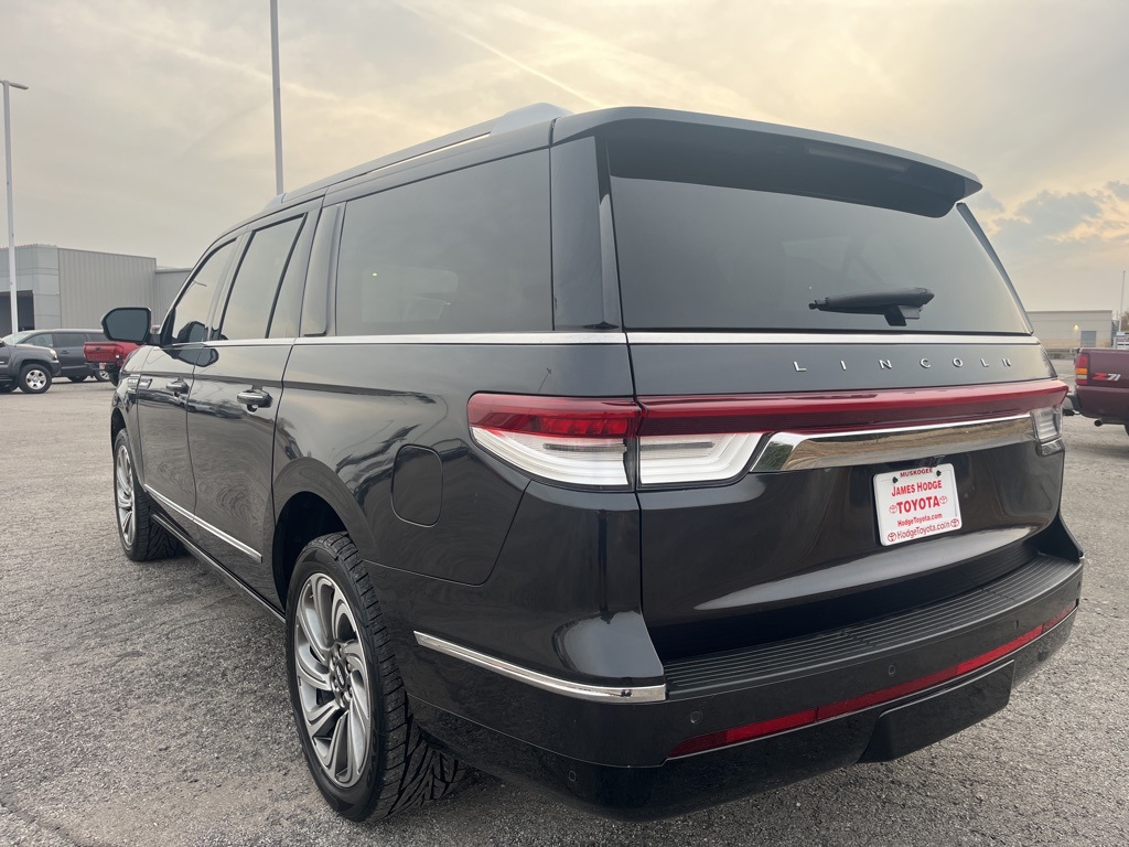 2024 Lincoln Navigator L Premiere photo 3