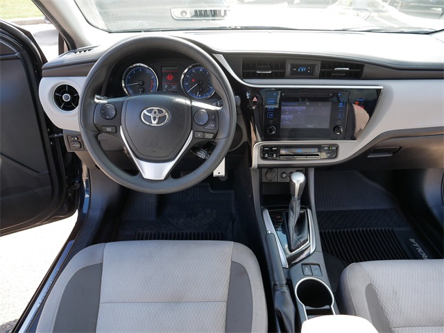 2019 Toyota Corolla LE photo 20