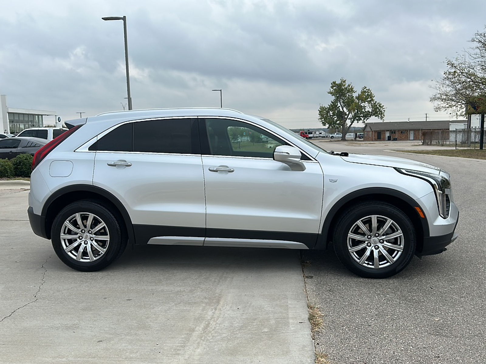 2022 Cadillac XT4 Premium Luxury photo 4