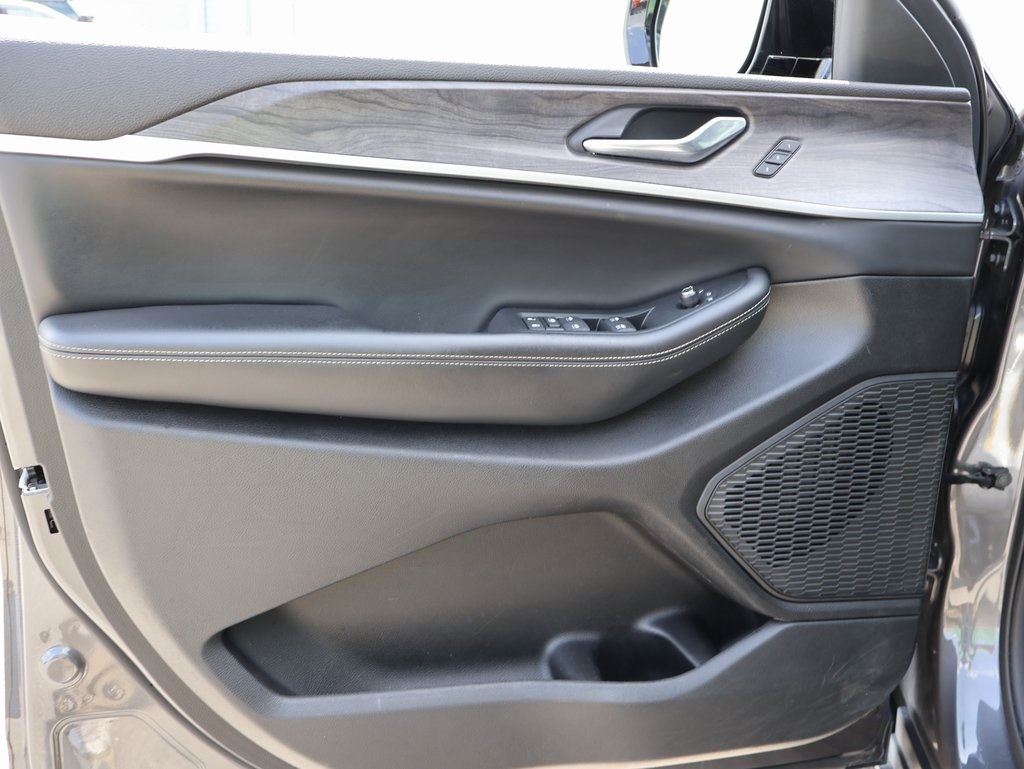 2024 Jeep Grand Cherokee Limited photo 22