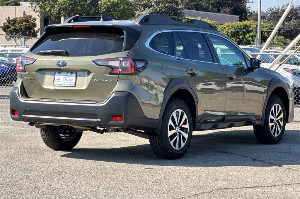2025 Subaru Outback Premium photo 4