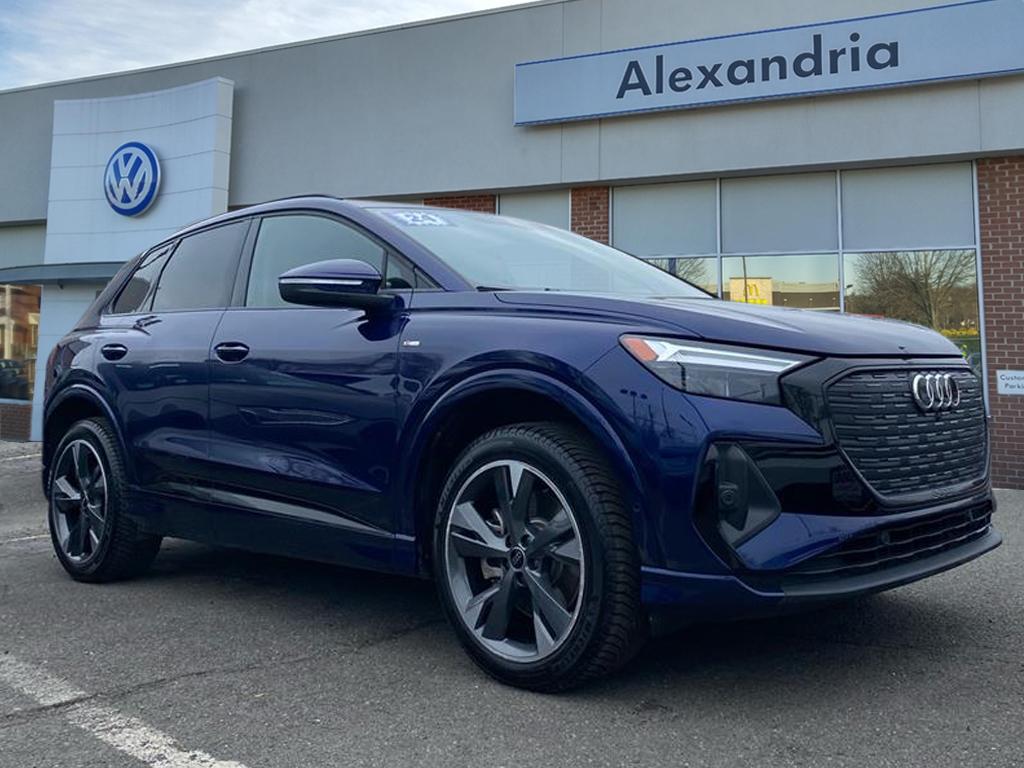 2024 Audi Q4 e-tron Premium Plus's photo